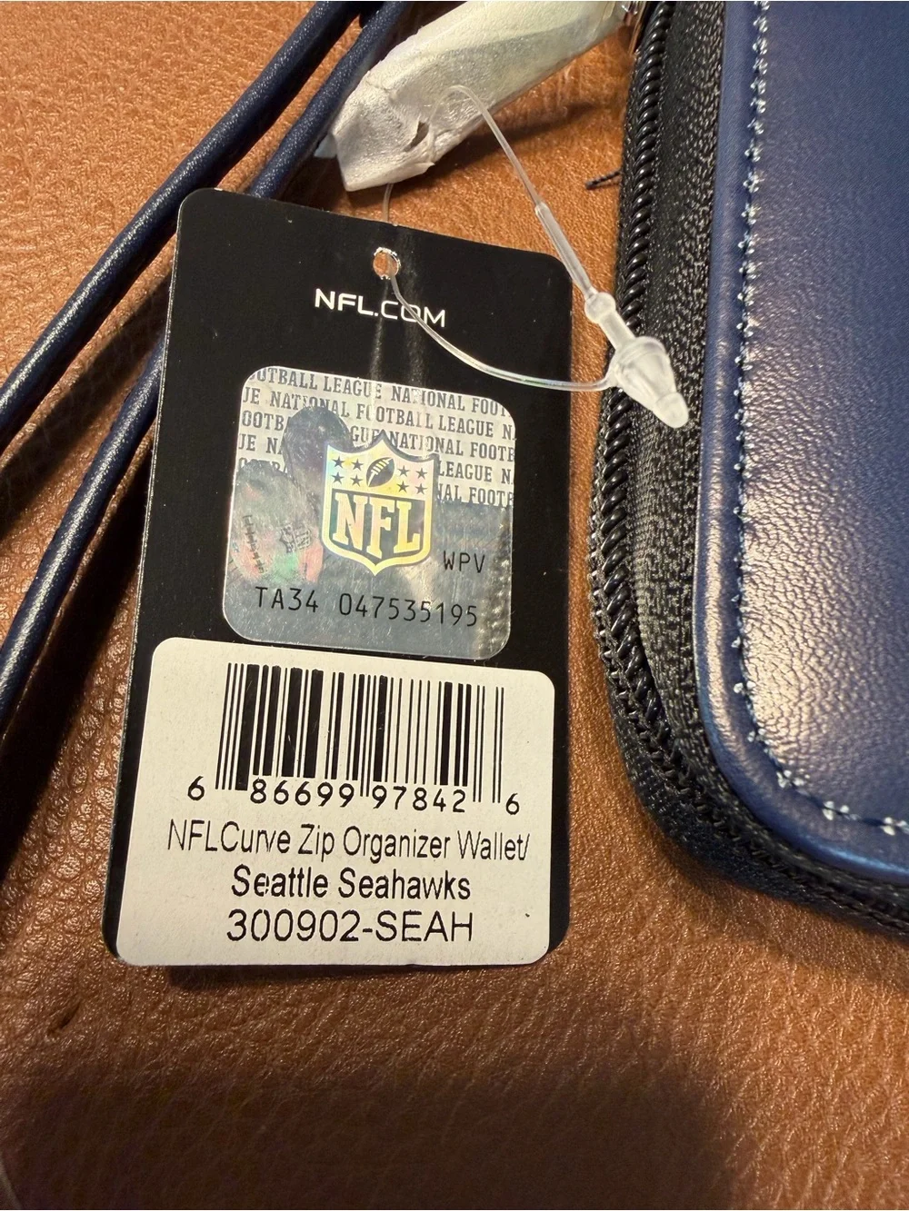 Seattle Seahawks NWT Navy & Green Wristlet Wallet - NFL